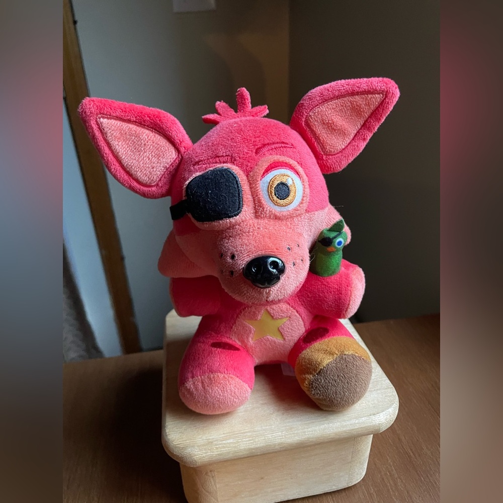 Funko FNAF Five Nights At Freddys Rockstar Foxy Plush Pizza Simulator 7" w/ Bird